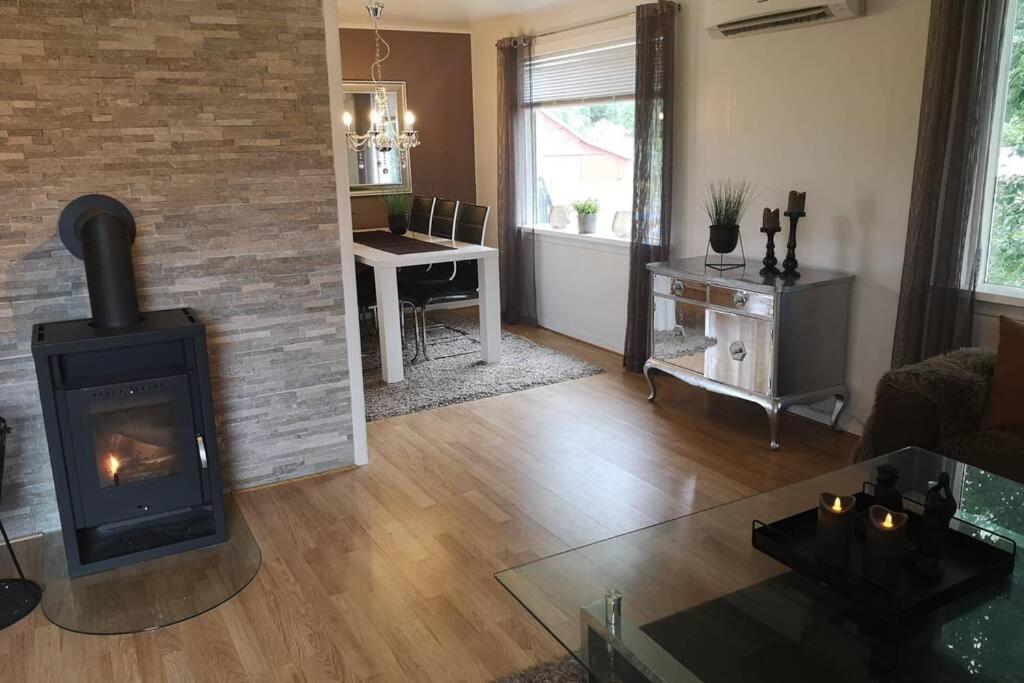 Reinebu Villa Orsta Buitenkant foto